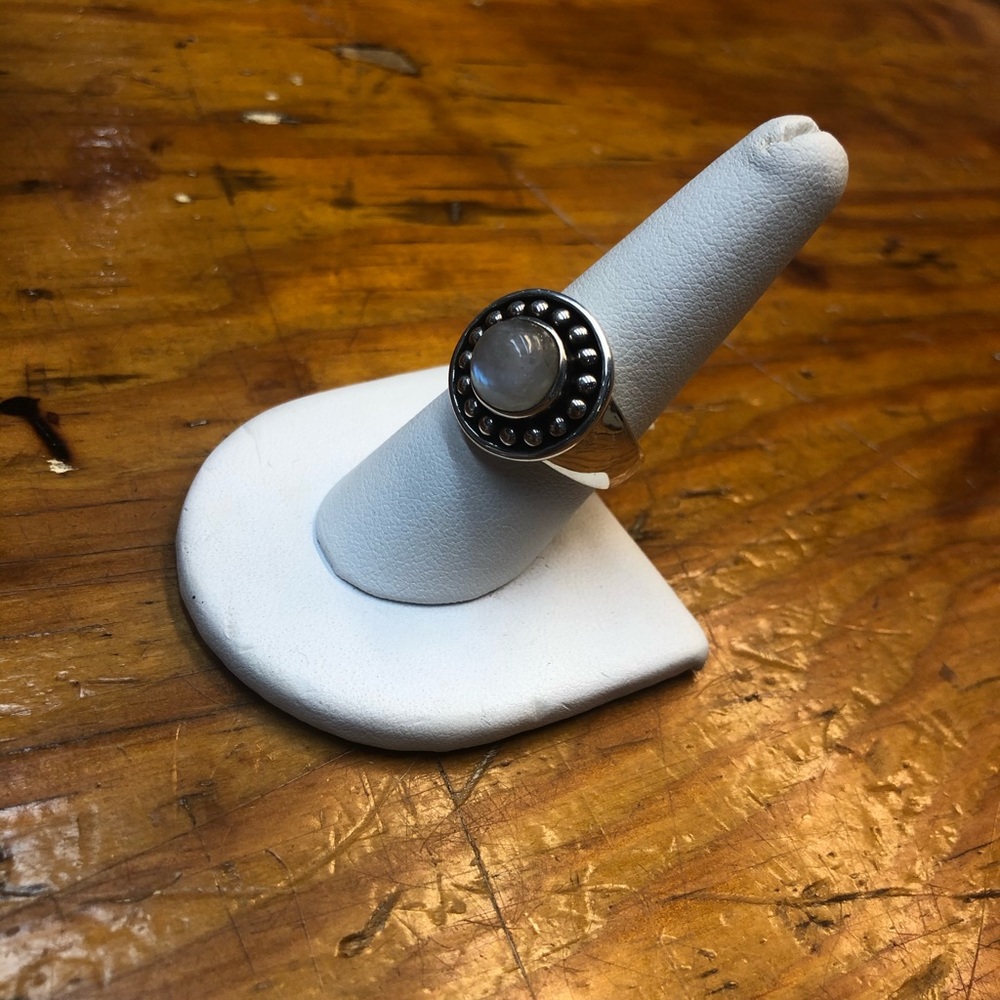 Round moonstone (blue flash!) ring. - Picture 3 of 4